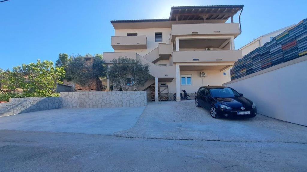 Apartman Nina Kali Eksteriør bilde